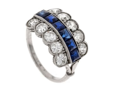 Saphir-Altschliff-Diamant-Ring Platin 950/000 ungest., gepr., mit fac. zeittypisch synth. Saphircarrees 3 mm und 10 Altschlif