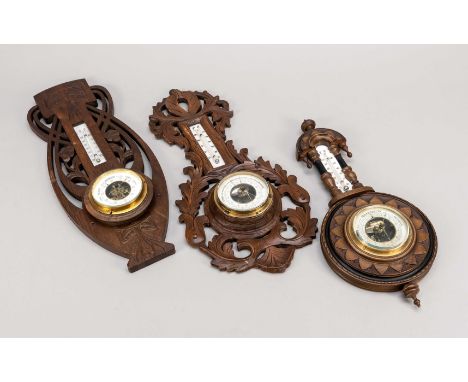 3 Wandbarometer mit Thermometer, Ende 19./Anfang 20. Jh. Alle mit passig geschweiften Holzplinthen, Quecksilbersäulen, H. bis