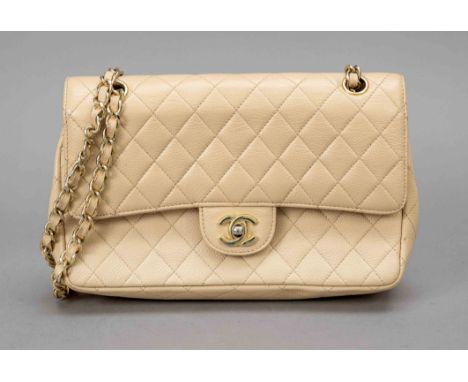 Chanel, Beige Clair Quilted Vintage Caviar Leather Double Flap Bag, puderfarbenes gestepptes und wattiertes Kaviarleder im ma