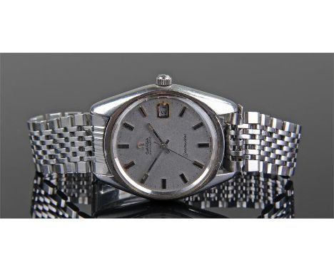 Omega automatic Seamaster gentleman's stainless steel wristwatch, the silvered dial with black hour baton, date aperture, ori