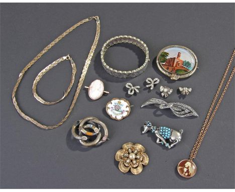 Mixed jewellery, to include a 9 carat gold necklace, a cameo, a silver bracelet, Scottish brooch, chain, etc, (qty)