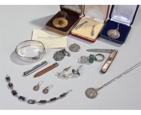 Mixed silver jewellery, to include medallions, chain, bracelet, fruit knife, etc, (qty)