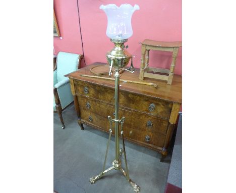 An Art Nouveau brass telescopic standard oil lamp
