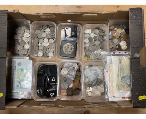 World - Mixed coinage and banknotes to include G.B. cupro-nickel &amp; bronze coins, banknotes mostly taken from circulation 