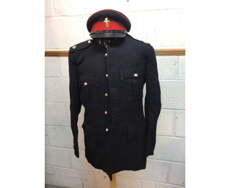 Collection of 1950s R.E.M.E. 2nd Lieutenant's uniform to include 1949 pattern Battle Dress Blouse, caps, belts and other item