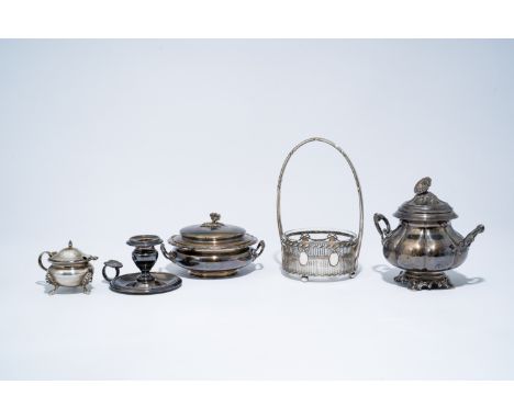 Full title: A varied collection of silver objects with various origins, 19th/20th C.Description:H 21,8 - 8 cm (the tallest an