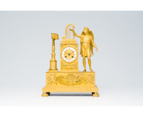 Full title: A gilt bronze 'Apollo playing harp' mantle clock, Verlinden a Gand, 19th C.Description:H 43,5 - L 33 - D 13 cm   