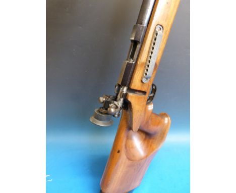 A Valmet .22 target rifle, serial number 8441.  PLEASE NOTE THAT A VALID RELEVANT FIREARMS/SHOTGUN CERTIFICATE IS REQUIRED TO