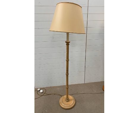 A pine floor standing lamp with shade (H164cm)
