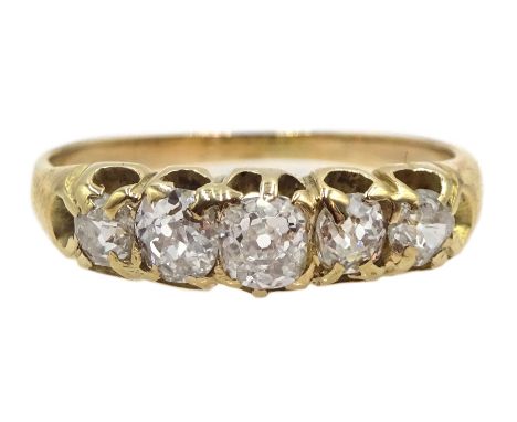 Gold graduating five stone old cut diamond ring, central diamond approx 0.20 carat - Condition Report Approx 2.1gm, size L, o