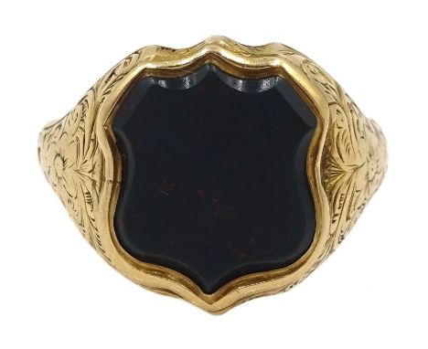 Early 20th century 15ct gold bloodstone shield design signet ring, Birmingham 1914 - Condition Report Approx 4.3gm, size N-O,