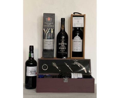 5 Bottles Mixed Lot Fine Ports to include Quinta dos Malvedos Vintage and Dow’s Vintage comprising : 1 bottle (presentation b