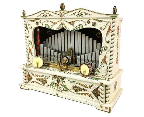 White organ scale model. Working condition untested. Condition: Very Good. Location: Switzerland, Degersheim.