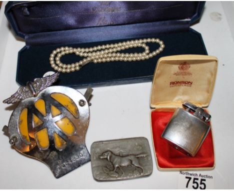 Pewter hinged snuff box with dog to lid, AA car badge etc