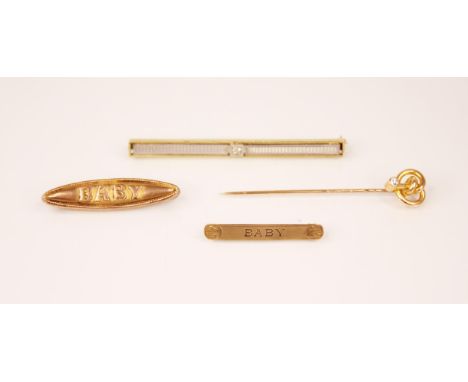 A diamond 14ct gold bar brooch, the central single cut diamond measuring 1.5mm diameter, claw set to a raised square border, 