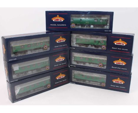 A Bachmann Southern Region boxed passenger stock and rolling stock group, seven examples, all appear as issued in original bo