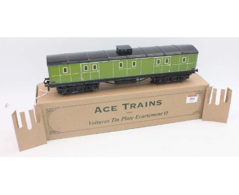 ACE Trains voitures tinplate Ecartement Fourgon green, with working rear red light (NM-BNM)