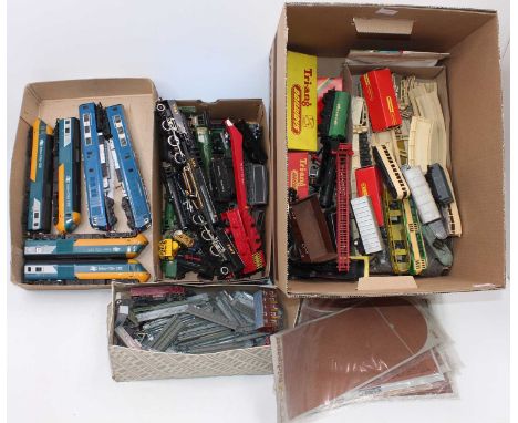 A large box containing Triang blue Pullman 2-car unit, 2 x Hornby HST driving and trailer cars, a collection of un-motorised 