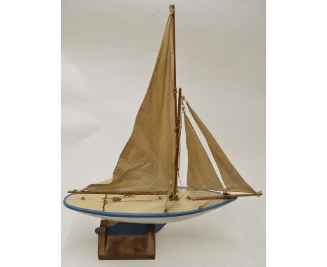 Large vintage Pond Cruiser "Southern Star" with stand. L62cm x H69cm