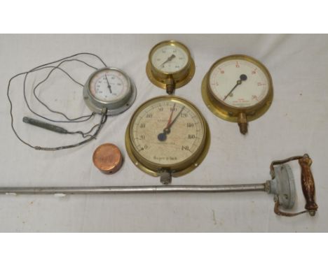 Three pressure gauges, temperature gauge and vintage rotofirm silage thermometer (5) 