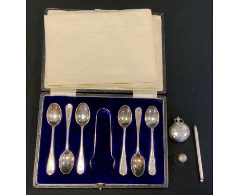 A silver Sovereign case, Chester 1908;  cocktail stirrer;  cased set of six tea spoons and tongs etc, 2.84ozt 