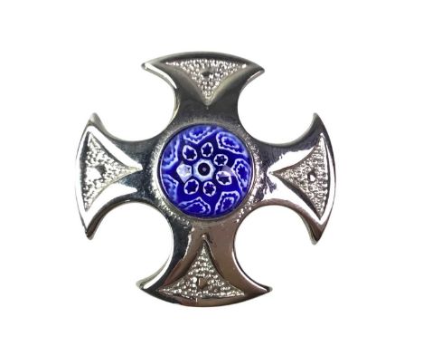 COLLECTION OF BROOCHES, including a Scottish Caithness brooch with millefiori centre, stone set examples, a claw set brooch, 