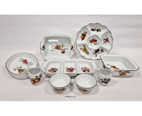 Royal Worcester Evesham and Evesham Vale composite oven to tableware part dinner service, printed marks, comprising a fluted 
