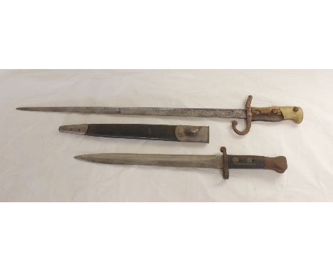 WWII British M1888 Mk1 type II rifle bayonet bearing Crows foot and Enfield inspection marks, Riveted wooden handle and leath
