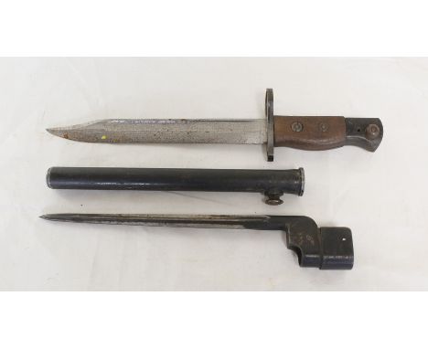 WWII British No5 Mk1 Jungle knife/ bayonet measuring 20cm in length. Bears W.S.C makers mark (Wilkinson Sword Company) of Lon