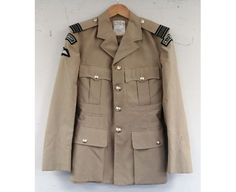 British Royal Air Force dress uniform jacket having Hobson &amp; Sons (London) Ltd "No.6 dress" label, RAF staybrite buttons 