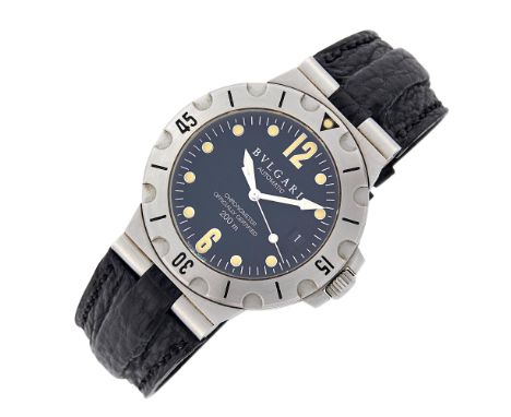 Automatic, circular black dial, luminous Arabic numerals at half hours and dot markers, sweep seconds, date aperture, minute 