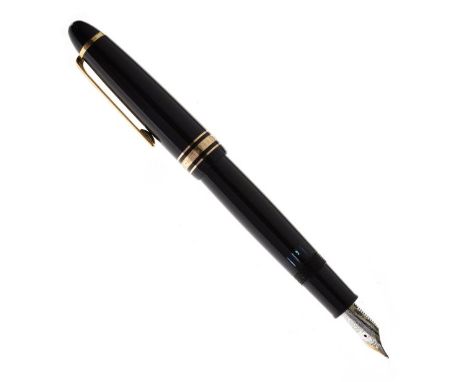 Montblanc Meisterstuck Pix fountain pen together with a bottle of ink and service guide, in original box  Condition: Light we