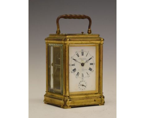 Late 19th Century French brass-cased repeater carriage clock, Le Roy and Fils 1-15 Palais Royal Paris, the white Roman dial w