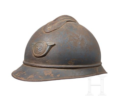 Stahlhelm M 15 Adrian für polnische Freiwillige in der französischen Armee   Stahl, blaugrau lackiert (berieben, Korrosionssp