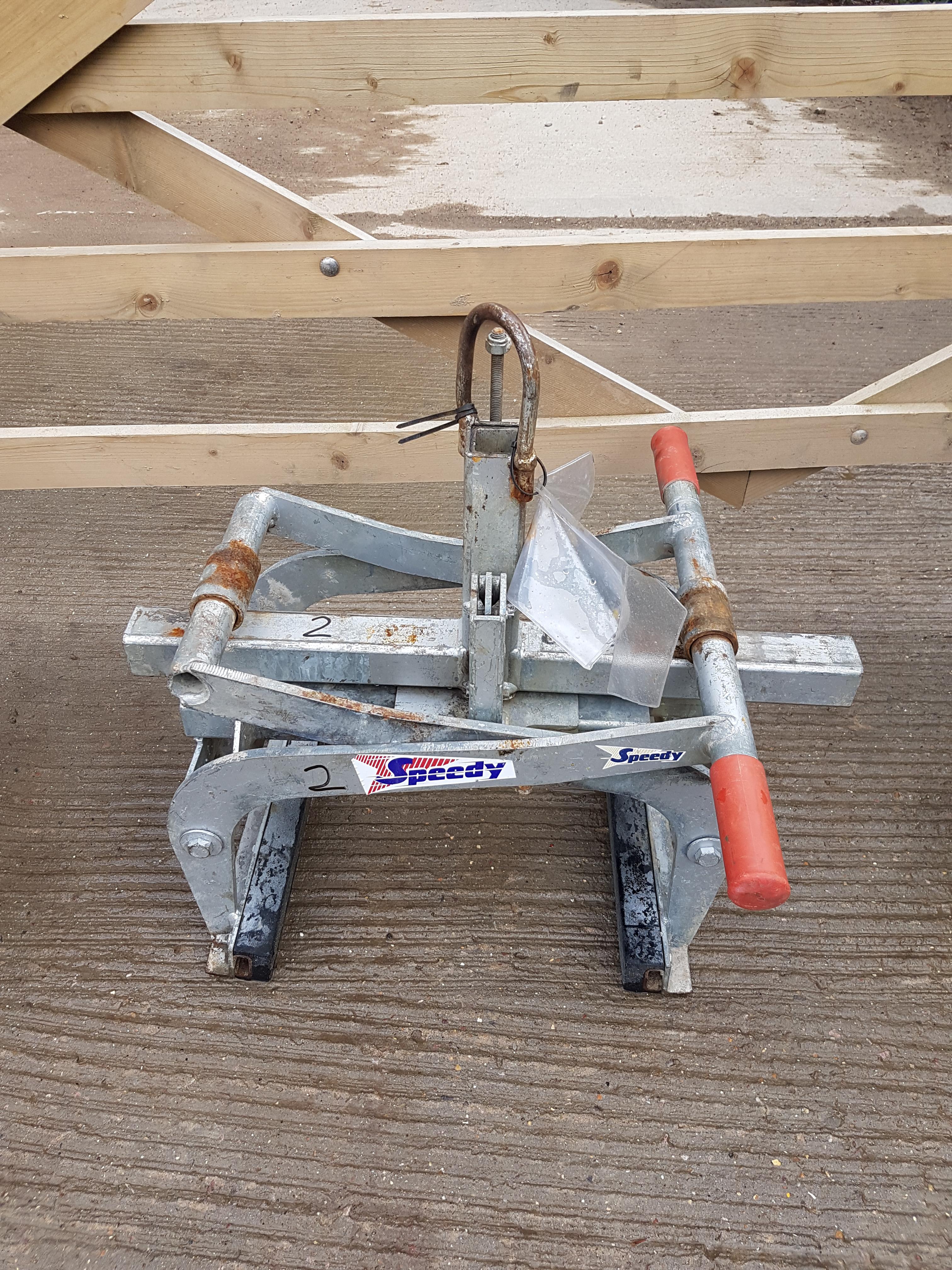 Probst Kerb Lifter. Location Gatwick, UK