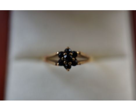 9ct Gold Sapphire Cluster Ring - Size M