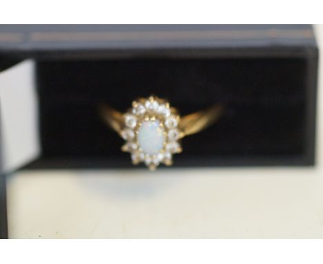 9ct gold ring set with opal