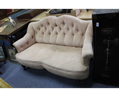 A 19TH CENTURY CAMEL BACK BUTTON UPHOLSTERED TWO SEATER SETTEE, 143cm wide 