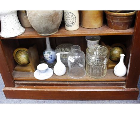 MISCELLANEOUS ITEMS TO INCLUDE a Royal Copenhagen vase, a pair of bookends in the form of globes, a collection of brass light