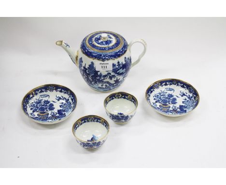 A PAIR OF EARLY WORCESTER BLUE AND WHITE TEA BOWLS and saucers and a similar teapot 