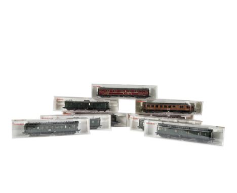 Fleischmann H0 Gauge DR Clerestory Stock: comprising reference no’s 5078 (red Mitropa), 5080, 5081 (brown Mitropa), 5082, 508
