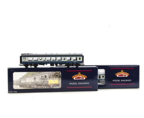 Bachmann 00 Gauge Class 108 Diesel Multiple Unit: comprising a powered car, ref 32-902, matching trailer car, and an addition