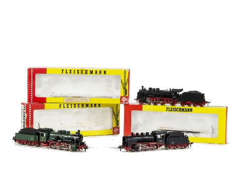 Fleischmann H0 Gauge Steam Loco­motives: three tender locomotives, comprising KPEV 0-8-0 no 4537 (ref 4147) in green/red live