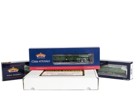 00 Gauge Class 419 MLV and Southern Region Coaching Stock by Bachmann and Replica: comprising Bachmann ref 31-265 Motor Lugga
