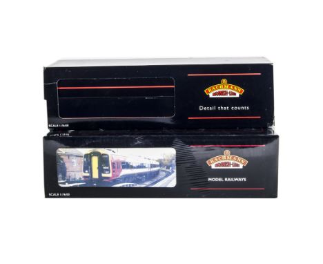 Bachmann 00 Gauge Class 159 and 170/1 Diesel Multiple Units: comprising a three-car Class 159 set ref 31-154 in ‘Southwest Tr