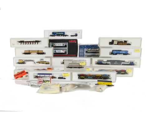 Märklin Mini-Club Z Gauge European Freight Stock: comprising bolster wagons, car transporters, tankers, crane wagon, transfor