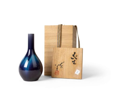 [PRIVATE ENGLISH COLLECTION, SOMERSET] JAPANESE KUTANI BOTTLE VASE BY TOKUDA YASOKICHI (1873-1956) OR TOKUDA YASOKICHI III (