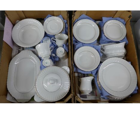 Chodziez ceramic tableware and china **PLEASE NOTE THIS LOT IS NOT ELIGIBLE FOR POSTING AND PACKING** 