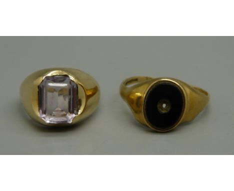 Two 9ct gold rings, size K/L and R, a/f, total weight 5.6g 