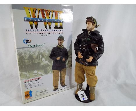 Dragon Action figure - a World War Two (WWII) France 1940 French Tank Crewman 15eme Battalion De Chars de Combat (Corporal) N